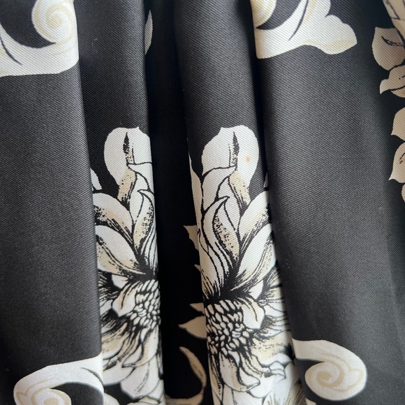 FREE when bundled - WHBM Strapless Dress Red & Black - "Dress Bundle Discount" - Picture 7 of 7